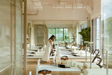 Load image into Gallery viewer, 銅鑼灣 / 太古普拉提核心床試堂 | Pilates Reformers Trial (Causeway Bay / Quarry Bay) - $270/class
